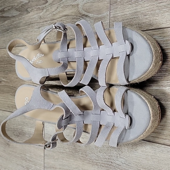 Seychelles Size 11 Light Gray Naturally Wedge Sandal - Picture 3 of 8